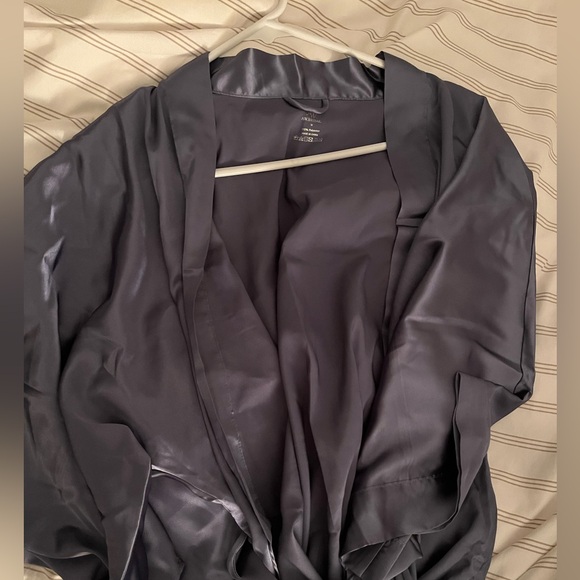 Bridal robe- brand new - Picture 2 of 2